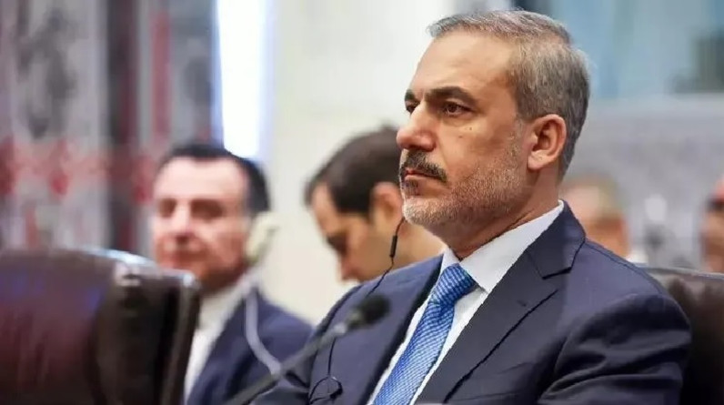 فيدان في موسكو.. أجندة معقدة بين الحرب والغاز